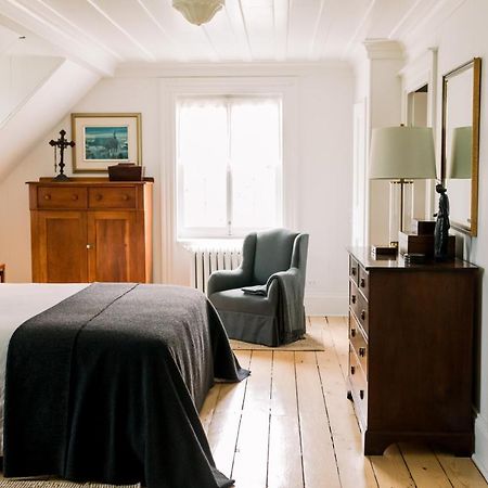 Le Vieux Presbytere Saint-Vallier Bagian luar foto